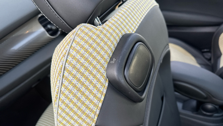 MINI Hatchback 135kW Cooper S Resolute Edition 33kWh 3dr Auto Electric Hatchback